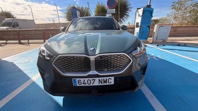 BMW iX2 xDrive30, el SUV coupé eléctrico de BMW con hasta 313 CV y 479 kilómetros de autonomía