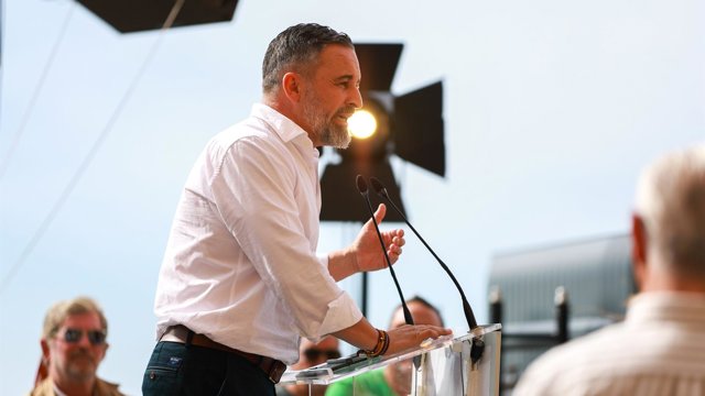 El presidente de Vox, Santiago Abascal, durante un acto público en el marco de la precampaña de las elecciones generales del próximo 29 de noviembre, en la Seu de Mallorca