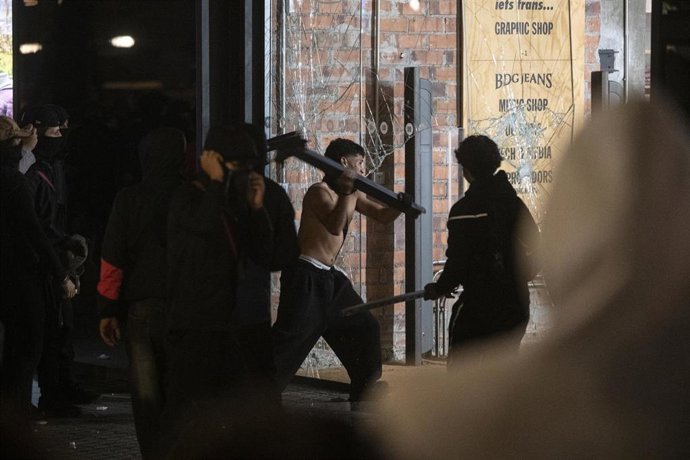 Disturbios en el centro de la ciudad, a 24 de octubre de 2026, en Barcelona, Catalunya (España). 