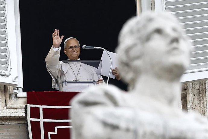 El Papa León XIV durante el Ángelus del 18 de octubre.