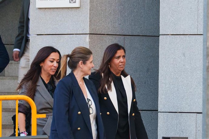 La jueza que investigó al hermano de Pedro Sánchez, Beatriz Biedma, a su salida de la Audiencia Nacional, a 8 de octubre de 2026, en Madrid (España).