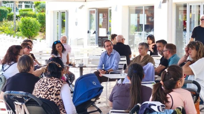 Familias de acogida de Mallorca se reúnen para compartir experiencias y reforzar las redes de apoyo