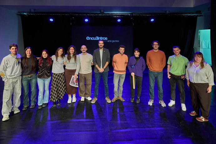 Imagen de los premiados en la 42º edición de los Encuentros de Arte Joven.