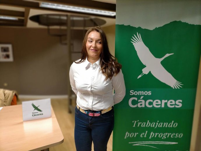 Archivo - La presidenta de Somos Cáceres, Raquel Iglesias