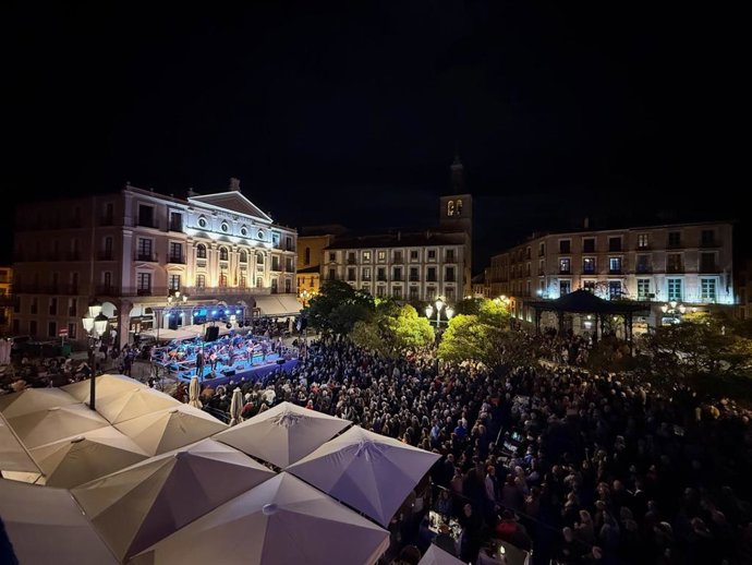 Segovia celebra San Frutos entre música, tradición y devoción, con una multitudinaria participación