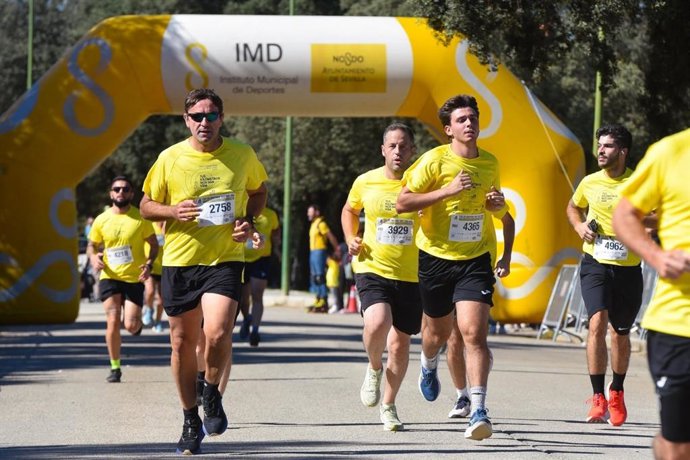 Carrera por el cáncer infantil en Sevilla