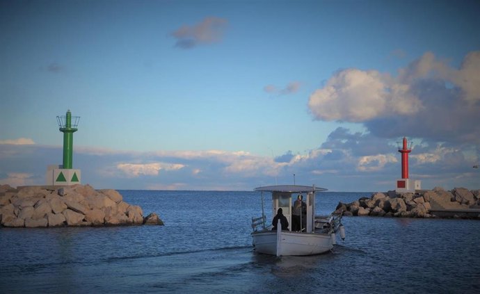 El Govern destina más de dos millones de euros a la limpieza de los puertos de Mallorca durante los próximos dos años