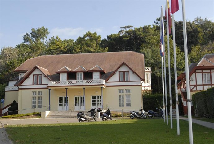 Archivo - Fachada de las Caballerizas de la peníndula de la  Magdalena en la ciudad de Santander (Cantabria).
