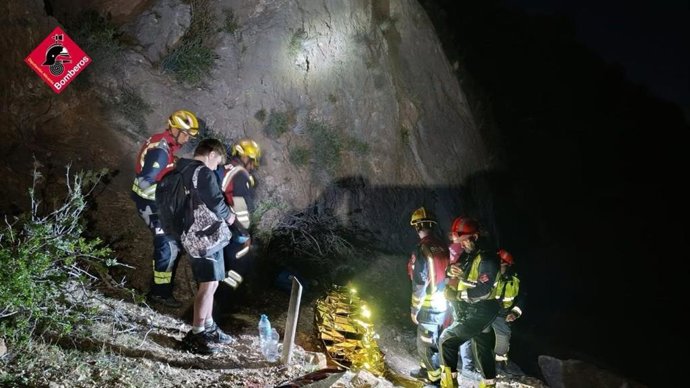 Bomberos rescatan a un joven en la Vía ferrata de Callosa de Segura