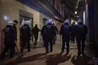 Los Mossos elevan a 130 los detenidos por los disturbios en Barcelona, de los cuales 76 menores
