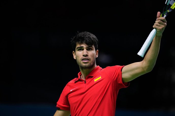Archivo - Arquivo - O espanhol Carlos Alcaraz joga em duplas com Marcel Granollers contra Wesley Koolhof e Botic Van de Zandschulp, da Holanda, durante a partida de tênis da Copa Davis 2024 disputada entre a Espanha e a Holanda no Pavilhão Martín Carpena,