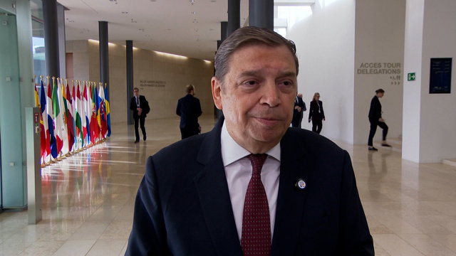 Planas confía en un acuerdo "en tiempo útil" que permita seguir faenando en Maur