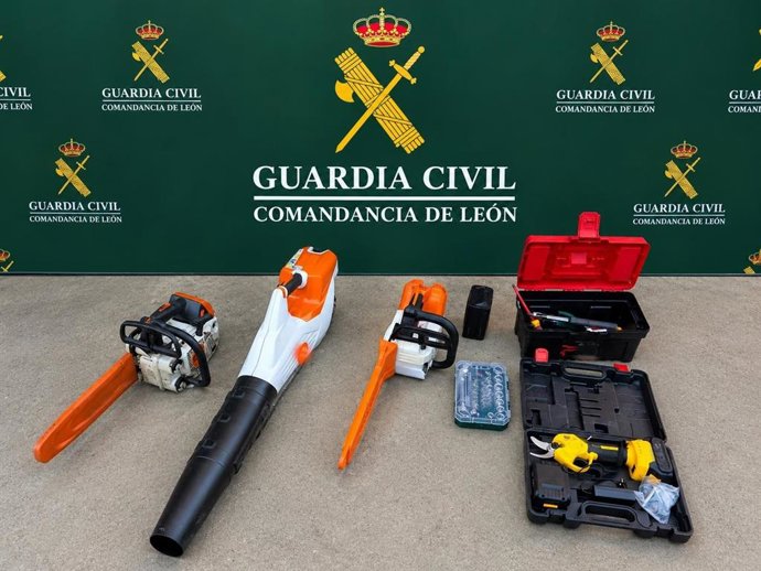 Herramientas sustraídas y posteriormente recuperadas por la Guardia Civil.