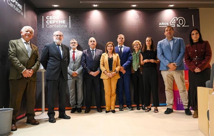 Inauguración del foro 'El reto de la sostenibilidad para la competitividad'
