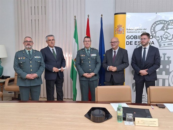 Participantes en la rueda de prensa sobre la operación Oretania.
