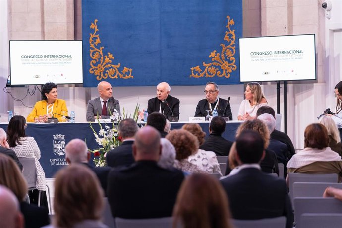 Acto inaugural del Congreso Internacional sobre Joseph Ratzinger en el Murec de Almería.