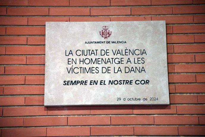 Imatge d'una de les plaques instal·lades