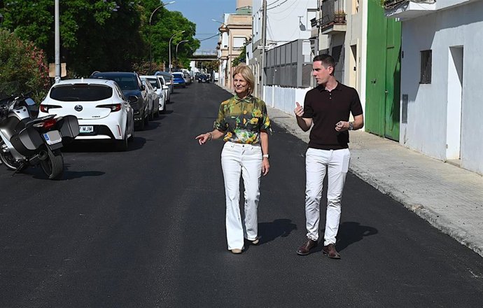 García-Pelayo en una de las calles asfaltadas de Jerez.