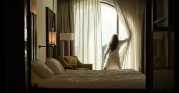 Los hoteles de Madrid encuentran un nuevo filón de clientes entre los propios madrileños