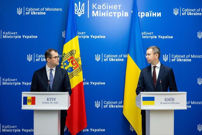 Los primeros ministros de Moldavia, Vasile Tofan, y de Ucrania, Serhi Koretski.