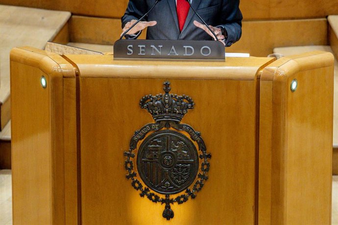 Archivo - El ministro de la Presidencia, Justicia y Relaciones con las Cortes, Félix Bolaños, interviene durante la sesión de control al Gobierno, a 21 de abril de 2026, en Madrid (España).  