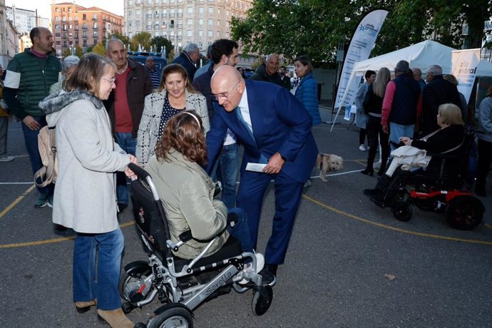 El alcalde de Valladolid participa en la conmemoración del Día Nacional del Daño Cerebral Adquirido (DCA).