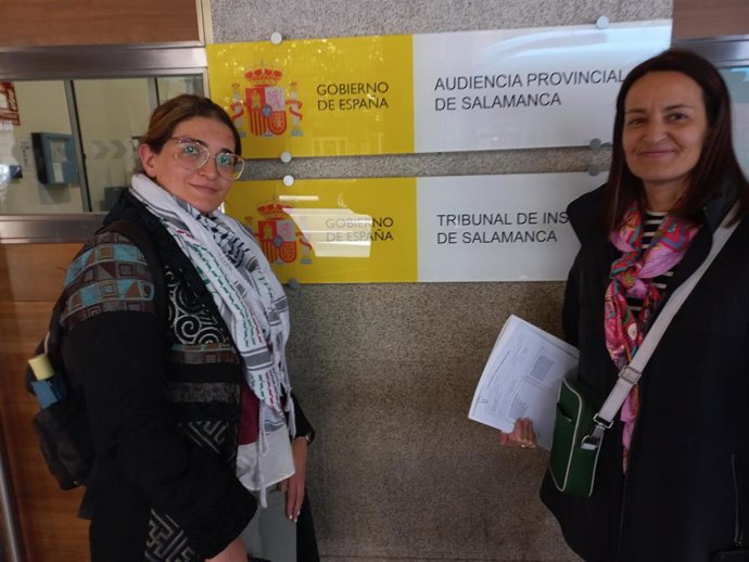 PSOE y Frente Amplio registran su lista conjunta al Senado por Salamanca.