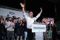 Abascal tilda de "canallada" que el Gobierno diga que los disturbios en Barcelona "benefician a Vox"