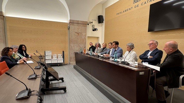 La ILP sobre la educación de 0 a 3 años consigue las firmas necesarias para que se debata en el Pleno