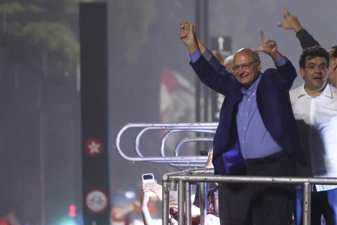 October 25, 2026, Sao Paulo, Sao Paulo, Brasil: Sao Paulo (SP), 10/25/2026 - 2026 Elections/Presidency/PT/SP - The President of the Republic of Brazil, Luiz Inacio Lula da Silva (PT), and Vice-President Geraldo Alckmin (PSB) celebrate their re-election du