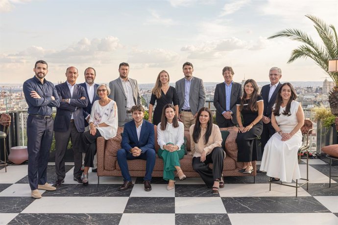 Equipo de Cresor Investments.