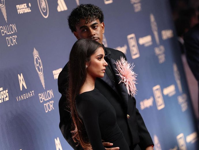 Lamine Yamal e Inés García en la Gala del Balón de Oro