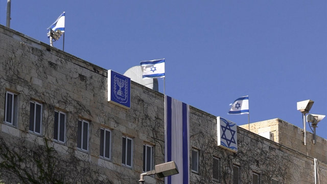 Un Israel dividido decide en las elecciones si avala a Netanyahu o apuesta por e