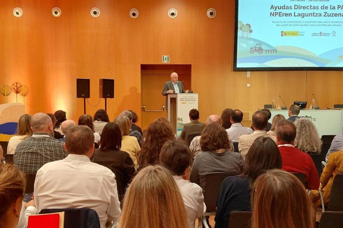 El consejero Aierdi durante su intervención en las jornadas.