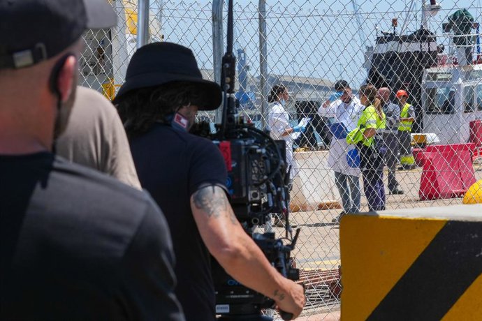 Archivo - Imágenes del rodaje de la película "Los Tigres", a 29 de mayo de 2024, en Huelva, Andalucía (España). Rodaje de 'Los tigres' nuevo proyecto cinematográfico del director Alberto Rodríguez  protagonizado por Antonio de la Torre y Barbara Lennie.