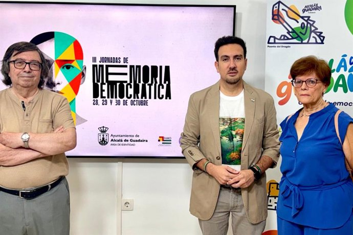 El delegado de Cultura, Patrimonio y Museos, Christopher Rivas, en la presentación de las terceras Jornadas de Memoria Democrática en Alcalá de Guadaíra (Sevilla).