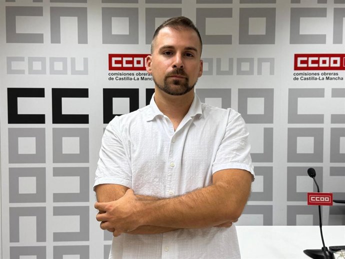 Archivo - El secretario de Empleo, Formación y Migraciones de CCOO CLM, Juan Carlos del Puerto