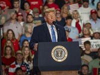 Trump describe como "una pérdida de tiempo" el alto el fuego pactado con Irán