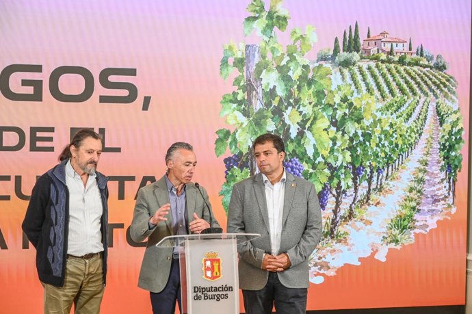 Presentación del acuerdo de la Diputación con las rutas del vino de Ribera del Duero y del Arlanza.