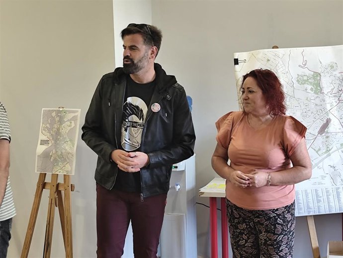 Jesús Fernández y Mari Carmen Pérez, de IU.