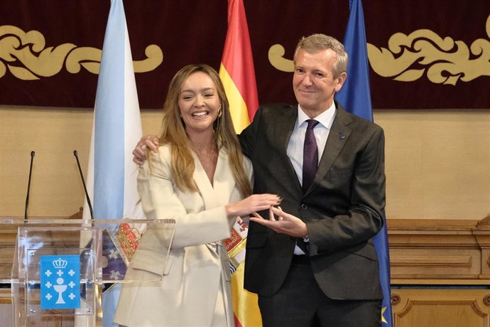 Rueda, con Fabiola García, en el Pazo de Raxoi.