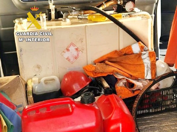 Denunciada una empresa cántabra al tener un depósito de gasoil en una furgoneta
