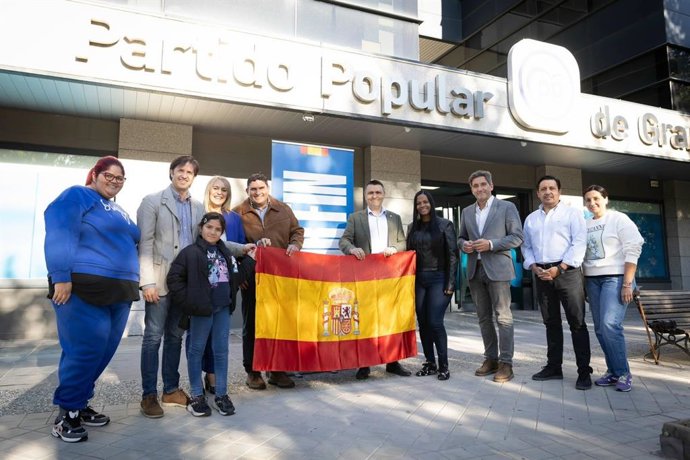 Representantes de la comunidad latinoamericana de Granada se han sumado al equipo de campaña del Partido Popular para aportar su experiencia y sus propuestas al proyecto de los 'populares'.