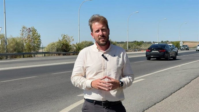 El candidato del PSOE de Sevilla al Congreso, Francisco Toscano.