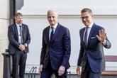 Foto: Ucrania.- AMP.- Presidente de Finlandia y primer ministro de Noruega abordan con Putin el impulso diplomático en Ucrania