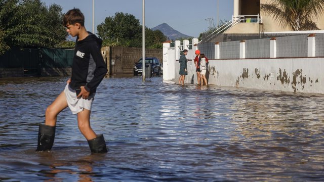 Zonas anegadas por el agua a causa de la dana Adam, a 20 de octubre de 2026, en Oliva, Valencia, Comunidad Valenciana (España).