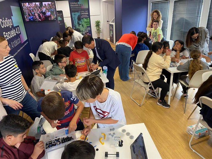 Aula móvil Steam a su paso por Andújar