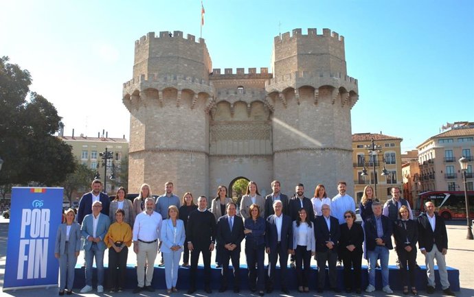Foto de família del PP de València per al 29N