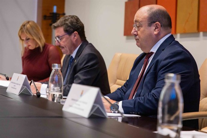 El consejero de Agricultura, Ganadería y Medio Natural, Juan José García, durante la reunión del Consejo de Gobierno de este martes.