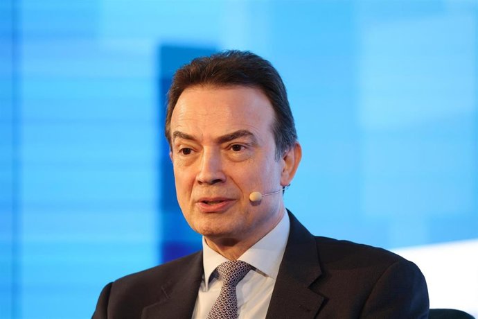 El CEO de Enagás, Arturo Gonzalo Aizpiri, durante la tercera edición del Foro CREO, en el Hotel Westin Palace de Madrid, a 14 de octubre de 2026, en Madrid (España). 